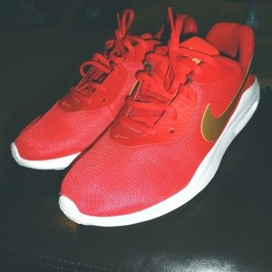 Nike Air Max Oketo University Red/Metallic Gold